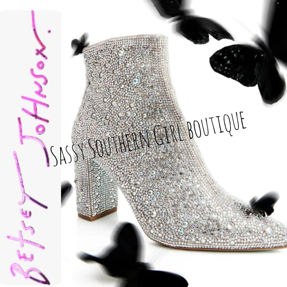 🆕⭐ Betsey Johnson Rhinestone booties